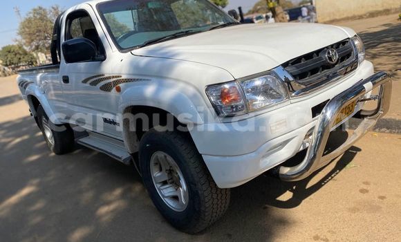 Buy Used Toyota Kluger White Car in Harare in Harare Buy Used Toyota Kluger White Car in Harare in Harare