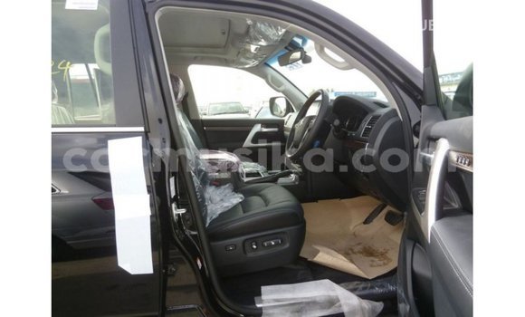 Tenga Imported Toyota Land Cruiser Nhema Mota in Import - Dubai in Harare Tenga Imported Toyota Land Cruiser Nhema Mota in Import - Dubai in Harare