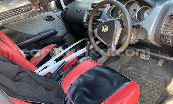 Buy Used Honda Fit Blue Car in Harare in Harare Buy Used Honda Fit Blue Car in Harare in Harare