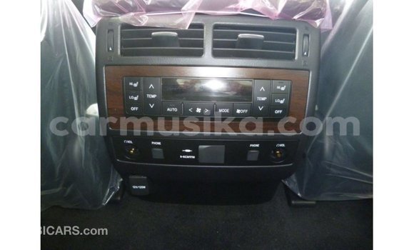 Tenga Imported Toyota Land Cruiser Nhema Mota in Import - Dubai in Harare Tenga Imported Toyota Land Cruiser Nhema Mota in Import - Dubai in Harare