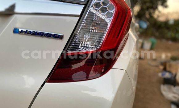 Buy Used Honda Grace White Car in Harare in Harare Buy Used Honda Grace White Car in Harare in Harare