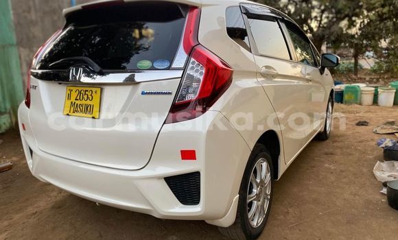 Buy Used Honda Grace White Car in Harare in Harare Buy Used Honda Grace White Car in Harare in Harare