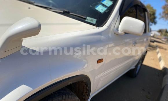 Buy Used Honda CR–V White Car in Harare in Harare Buy Used Honda CR–V White Car in Harare in Harare