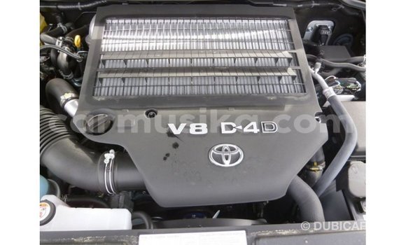 Tenga Imported Toyota Land Cruiser Nhema Mota in Import - Dubai in Harare Tenga Imported Toyota Land Cruiser Nhema Mota in Import - Dubai in Harare