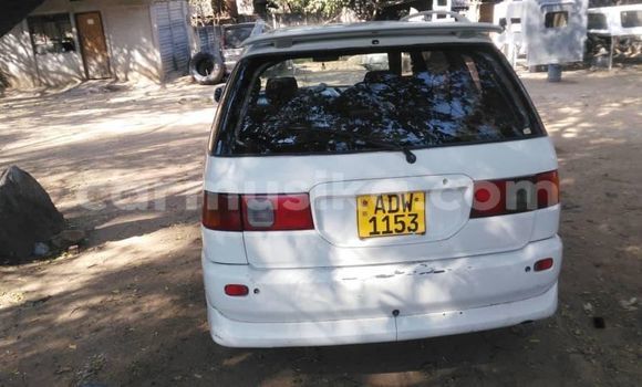 Acheter Occasion Voiture Toyota Ipsum Blanc à Harare, Harare Acheter Occasion Voiture Toyota Ipsum Blanc à Harare, Harare