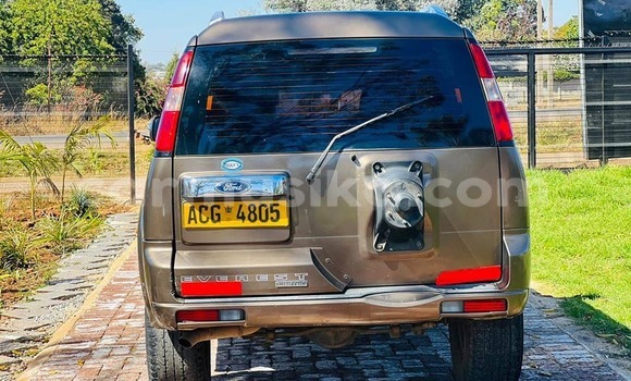 Nunua Ilio tumika Ford Everest Nyingine Gari ndani ya Harare nchini Harare Nunua Ilio tumika Ford Everest Nyingine Gari ndani ya Harare nchini Harare