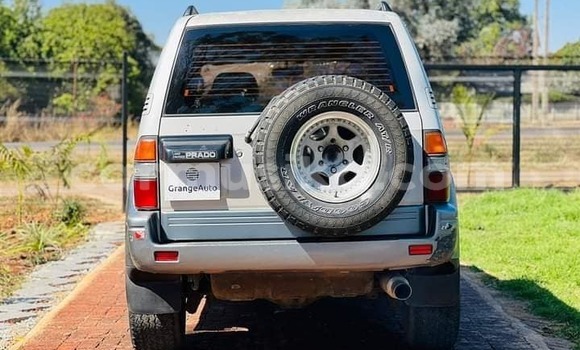 Nunua Ilio tumika Toyota Prado Nyingine Gari ndani ya Harare nchini Harare Nunua Ilio tumika Toyota Prado Nyingine Gari ndani ya Harare nchini Harare