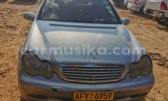Nunua Ilio tumika Mercedes‒Benz C–Class Nyingine Gari ndani ya Harare nchini Harare