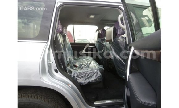 Acheter Import Voiture Toyota Land Cruiser Autre à Import - Dubai, Harare Acheter Import Voiture Toyota Land Cruiser Autre à Import - Dubai, Harare