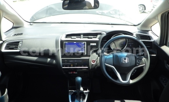 Buy Used Honda Fit Silver Car in Beitbridge in Matabeleland South Buy Used Honda Fit Silver Car in Beitbridge in Matabeleland South