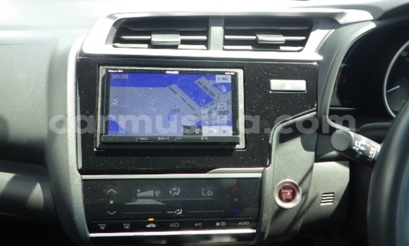 Buy Used Honda Fit Silver Car in Beitbridge in Matabeleland South Buy Used Honda Fit Silver Car in Beitbridge in Matabeleland South