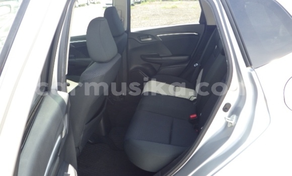 Buy Used Honda Fit Silver Car in Beitbridge in Matabeleland South Buy Used Honda Fit Silver Car in Beitbridge in Matabeleland South