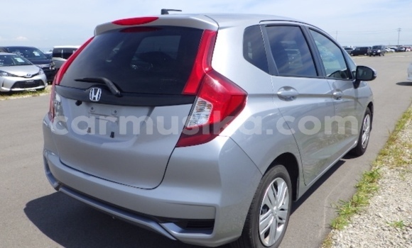Buy Used Honda Fit Silver Car in Beitbridge in Matabeleland South Buy Used Honda Fit Silver Car in Beitbridge in Matabeleland South
