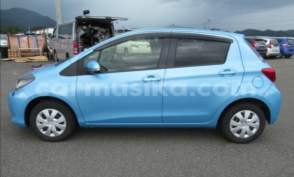 Acheter Occasion Voiture Toyota Vitz Bleu à Beitbridge, Matabeleland South Acheter Occasion Voiture Toyota Vitz Bleu à Beitbridge, Matabeleland South