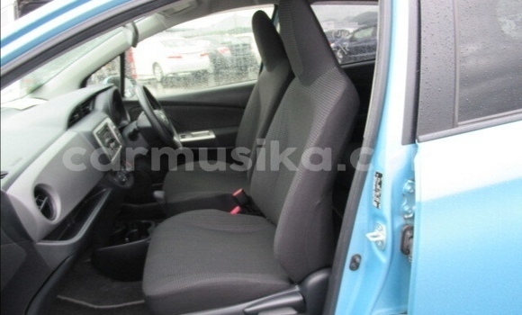 Acheter Occasion Voiture Toyota Vitz Bleu à Beitbridge, Matabeleland South Acheter Occasion Voiture Toyota Vitz Bleu à Beitbridge, Matabeleland South