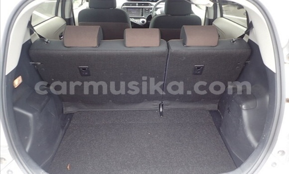 Acheter Occasion Voiture Toyota Aqua Blanc à Beitbridge, Matabeleland South Acheter Occasion Voiture Toyota Aqua Blanc à Beitbridge, Matabeleland South