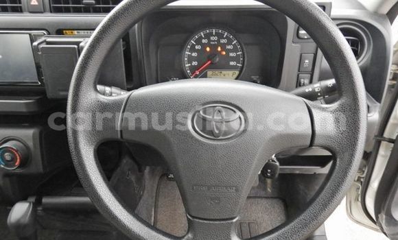 Acheter Occasion Voiture Toyota Probox Blanc à Beitbridge, Matabeleland South Acheter Occasion Voiture Toyota Probox Blanc à Beitbridge, Matabeleland South