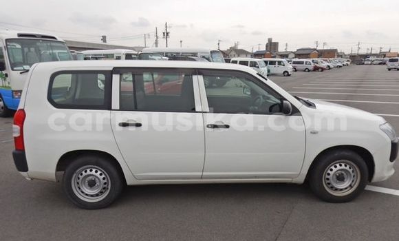 Acheter Occasion Voiture Toyota Probox Blanc à Beitbridge, Matabeleland South Acheter Occasion Voiture Toyota Probox Blanc à Beitbridge, Matabeleland South
