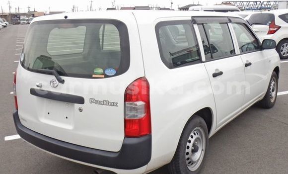 Acheter Occasion Voiture Toyota Probox Blanc à Beitbridge, Matabeleland South Acheter Occasion Voiture Toyota Probox Blanc à Beitbridge, Matabeleland South