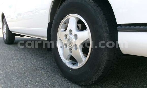 Nunua Ilio tumika Nissan Caravan Nyeupe Gari ndani ya Beitbridge nchini Matabeleland Kusini Nunua Ilio tumika Nissan Caravan Nyeupe Gari ndani ya Beitbridge nchini Matabeleland Kusini