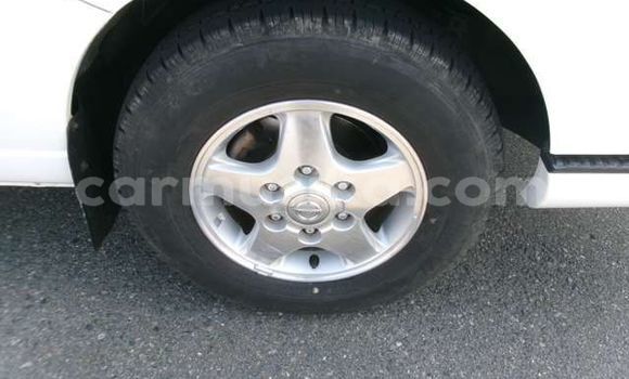 Nunua Ilio tumika Nissan Caravan Nyeupe Gari ndani ya Beitbridge nchini Matabeleland Kusini Nunua Ilio tumika Nissan Caravan Nyeupe Gari ndani ya Beitbridge nchini Matabeleland Kusini