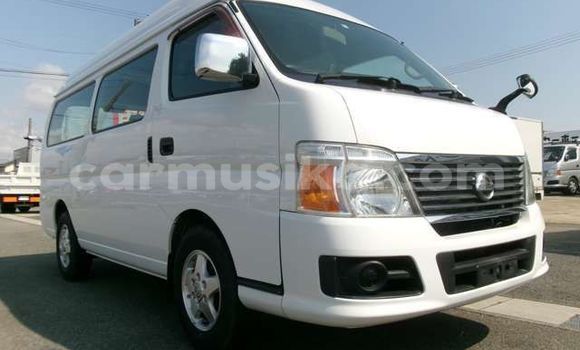 Nunua Ilio tumika Nissan Caravan Nyeupe Gari ndani ya Beitbridge nchini Matabeleland Kusini Nunua Ilio tumika Nissan Caravan Nyeupe Gari ndani ya Beitbridge nchini Matabeleland Kusini