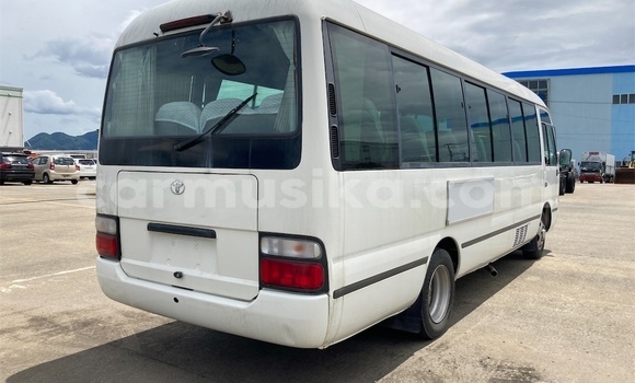 Acheter Occasion Voiture Toyota Coaster Blanc à Beitbridge, Matabeleland South Acheter Occasion Voiture Toyota Coaster Blanc à Beitbridge, Matabeleland South