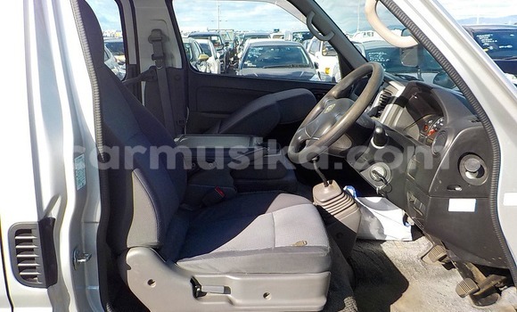 Tenga Tsaru Nissan Caravan Sirivha Mota in Beitbridge in Matabeleland South Tenga Tsaru Nissan Caravan Sirivha Mota in Beitbridge in Matabeleland South