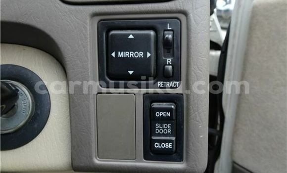 Nunua Ilio tumika Toyota Granvia Nyingine Gari ndani ya Beitbridge nchini Matabeleland Kusini Nunua Ilio tumika Toyota Granvia Nyingine Gari ndani ya Beitbridge nchini Matabeleland Kusini