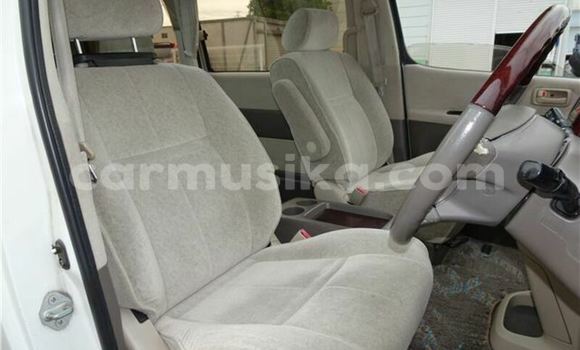 Nunua Ilio tumika Toyota Granvia Nyingine Gari ndani ya Beitbridge nchini Matabeleland Kusini Nunua Ilio tumika Toyota Granvia Nyingine Gari ndani ya Beitbridge nchini Matabeleland Kusini