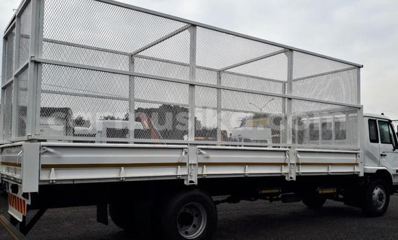 Buy Used Nissan UD White Truck in Beitbridge in Matabeleland South Buy Used Nissan UD White Truck in Beitbridge in Matabeleland South