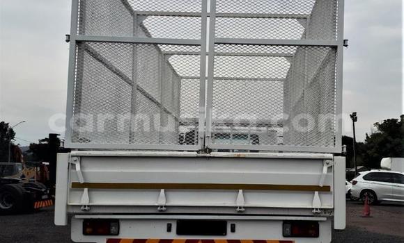 Buy Used Nissan UD White Truck in Beitbridge in Matabeleland South Buy Used Nissan UD White Truck in Beitbridge in Matabeleland South