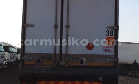 Buy Used Nissan UD White Truck in Beitbridge in Matabeleland South Buy Used Nissan UD White Truck in Beitbridge in Matabeleland South