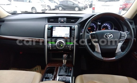 Buy Used Toyota Mark X White Car in Beitbridge in Matabeleland South Buy Used Toyota Mark X White Car in Beitbridge in Matabeleland South