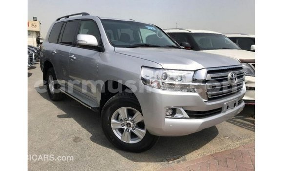 Tenga Imported Toyota Land Cruiser Zvimwe Mota in Import - Dubai in Harare Tenga Imported Toyota Land Cruiser Zvimwe Mota in Import - Dubai in Harare