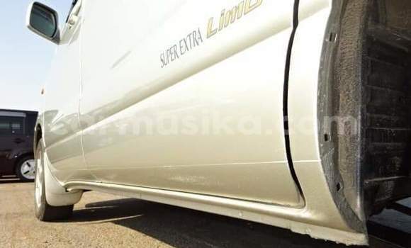 Acheter Occasion Voiture Toyota Noah Gris à Beitbridge, Matabeleland South Acheter Occasion Voiture Toyota Noah Gris à Beitbridge, Matabeleland South