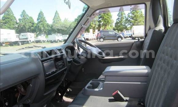Buy Used Mazda Bongo White Car in Beitbridge in Matabeleland South Buy Used Mazda Bongo White Car in Beitbridge in Matabeleland South