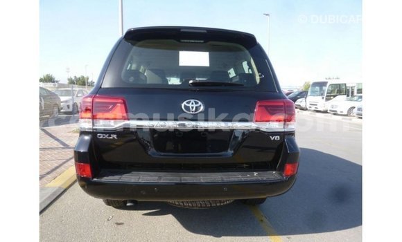 Tenga Imported Toyota Land Cruiser Nhema Mota in Import - Dubai in Harare Tenga Imported Toyota Land Cruiser Nhema Mota in Import - Dubai in Harare