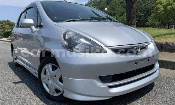 Buy Used Honda Fit Silver Car in Beitbridge in Matabeleland South Buy Used Honda Fit Silver Car in Beitbridge in Matabeleland South