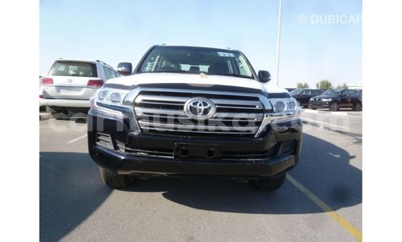 Tenga Imported Toyota Land Cruiser Nhema Mota in Import - Dubai in Harare Tenga Imported Toyota Land Cruiser Nhema Mota in Import - Dubai in Harare