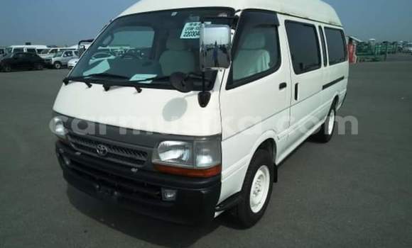 Tenga Tsaru Toyota Hiace Zvimwe Mota in Beitbridge in Matabeleland South