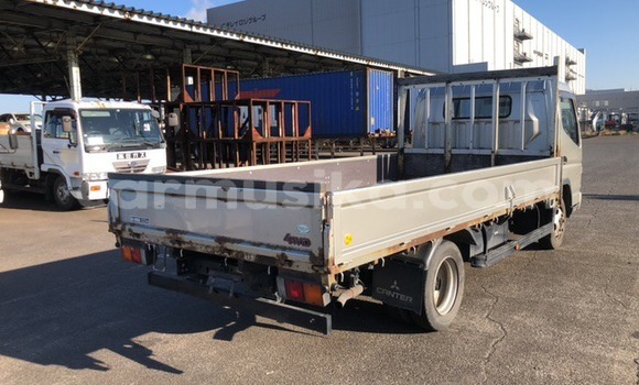 Buy Used Mitsubishi Canter Other Truck in Beitbridge in Matabeleland South Buy Used Mitsubishi Canter Other Truck in Beitbridge in Matabeleland South