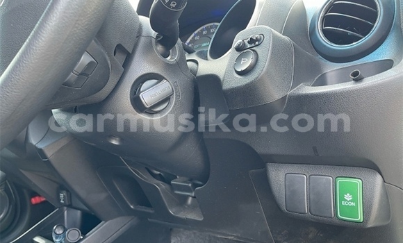 Acheter Occasion Voiture Honda Fit Blanc à Beitbridge, Matabeleland South Acheter Occasion Voiture Honda Fit Blanc à Beitbridge, Matabeleland South