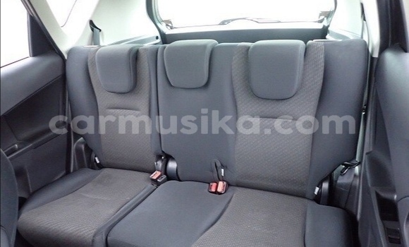 Acheter Occasion Voiture Toyota Ractis Noir à Beitbridge, Matabeleland South Acheter Occasion Voiture Toyota Ractis Noir à Beitbridge, Matabeleland South