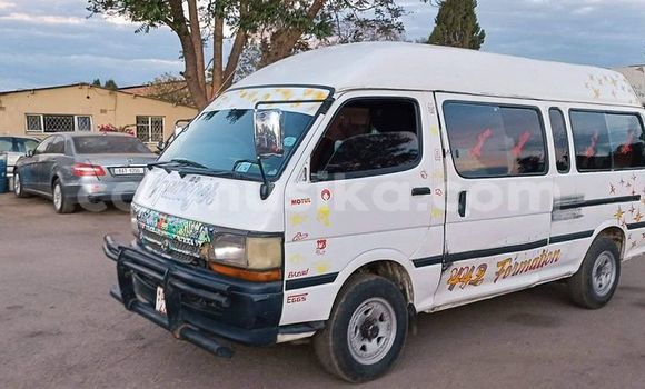 Tenga Tsaru Toyota Hiace Chena Mota in Harare in Harare Tenga Tsaru Toyota Hiace Chena Mota in Harare in Harare