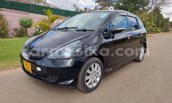 Tenga Tsaru Honda Fit Nhema Mota in Harare in Harare
