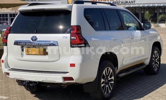 Acheter Occasion Voiture Toyota Land Cruiser Prado Blanc à Harare, Harare Acheter Occasion Voiture Toyota Land Cruiser Prado Blanc à Harare, Harare