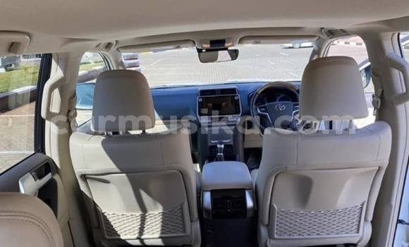 Acheter Occasion Voiture Toyota Land Cruiser Prado Blanc à Harare, Harare Acheter Occasion Voiture Toyota Land Cruiser Prado Blanc à Harare, Harare