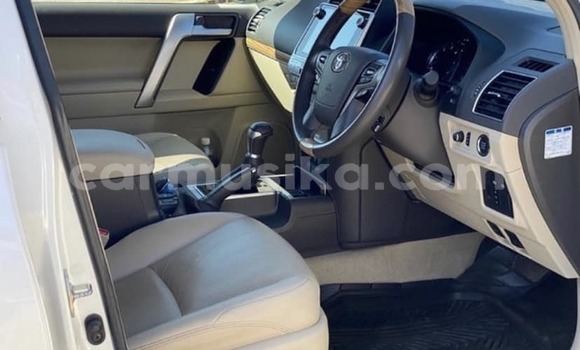 Acheter Occasion Voiture Toyota Land Cruiser Prado Blanc à Harare, Harare Acheter Occasion Voiture Toyota Land Cruiser Prado Blanc à Harare, Harare