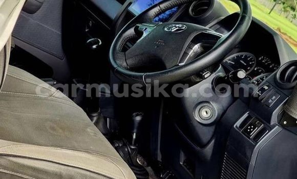 Acheter Occasion Voiture Toyota Land Cruiser Blanc à Harare, Harare Acheter Occasion Voiture Toyota Land Cruiser Blanc à Harare, Harare